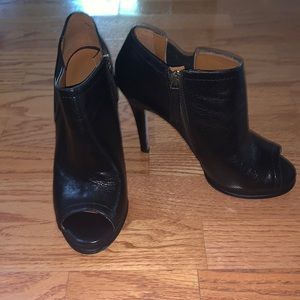 Nine West Sassy Platform Peep Toe Booties